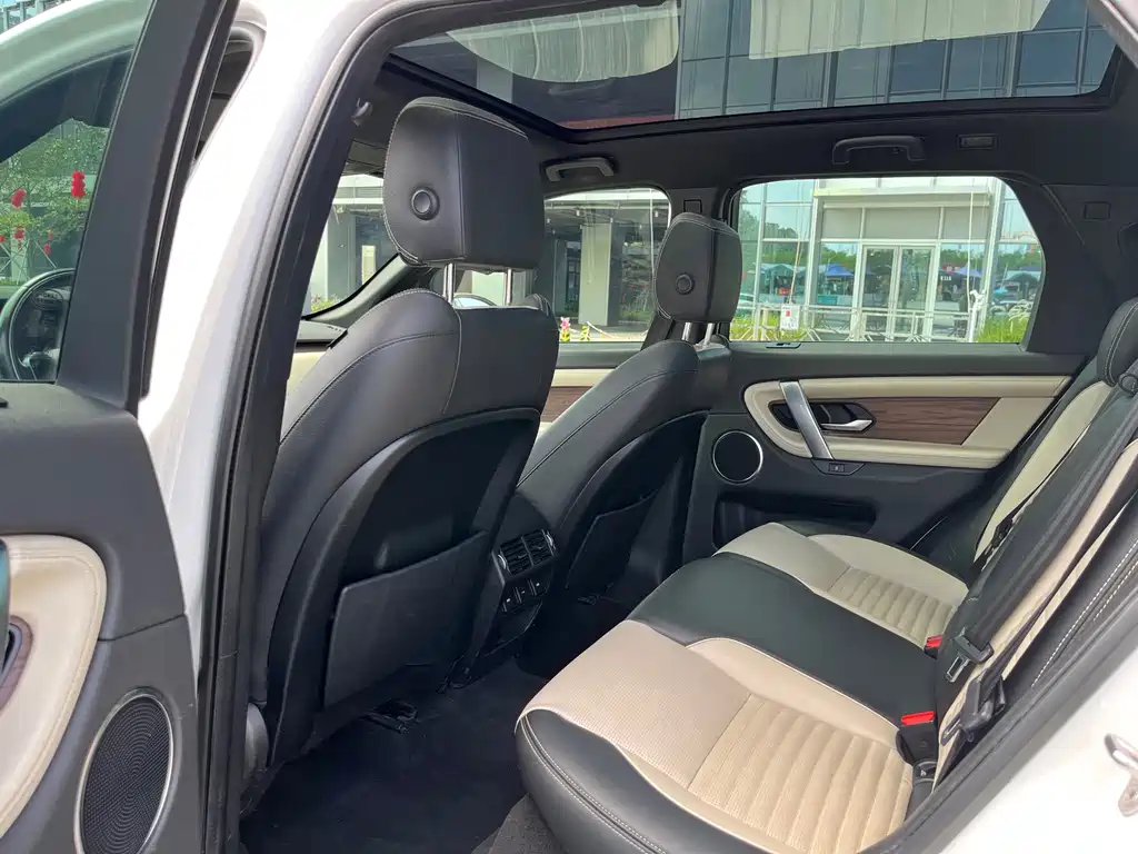 Land Rover Discovery Sport — миниатюра 11