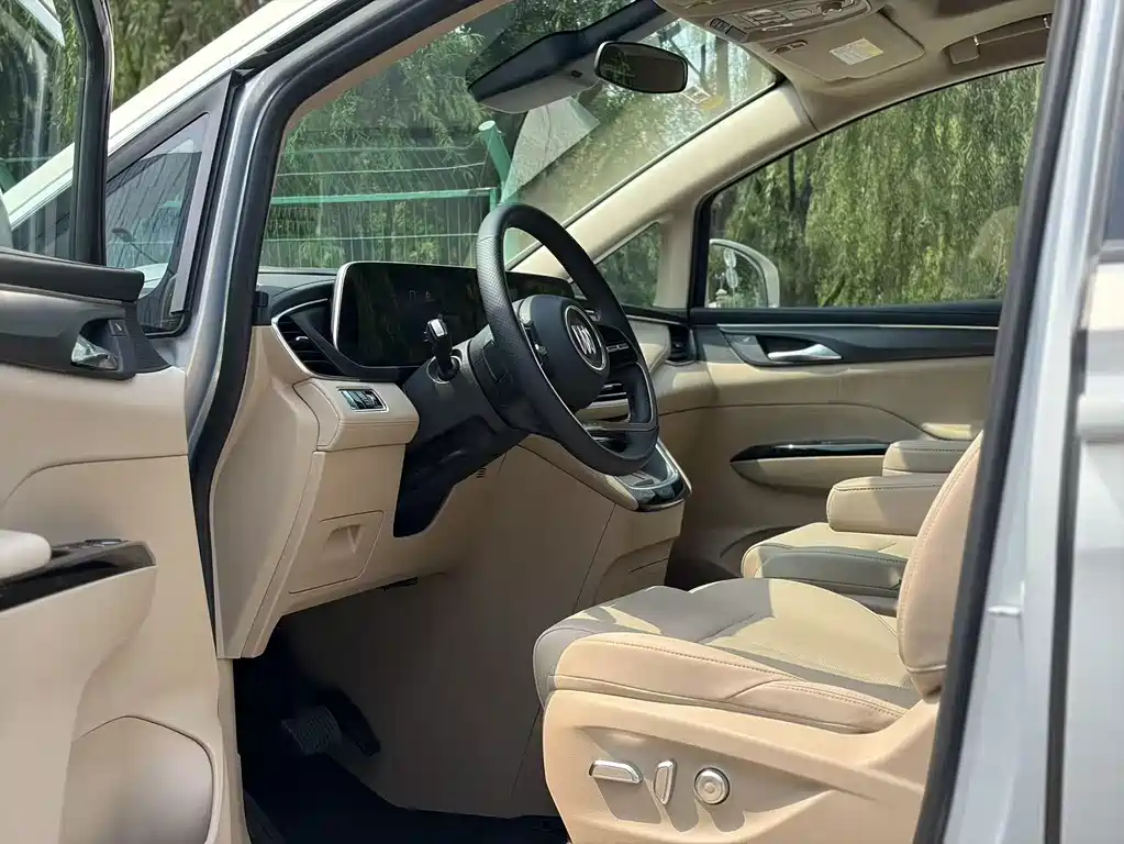 Buick GL8 2025 Premium