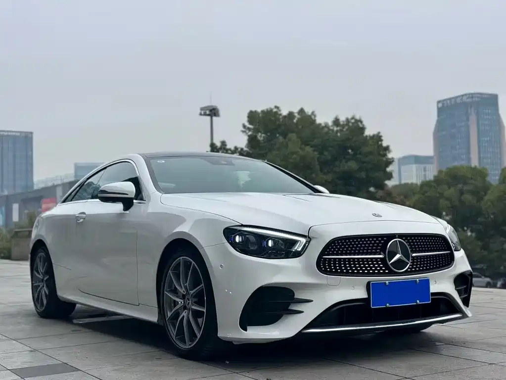 Mercedes-Benz E-Class (Import) — миниатюра 3