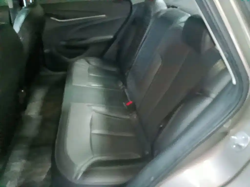 Buick Excelle — миниатюра 17