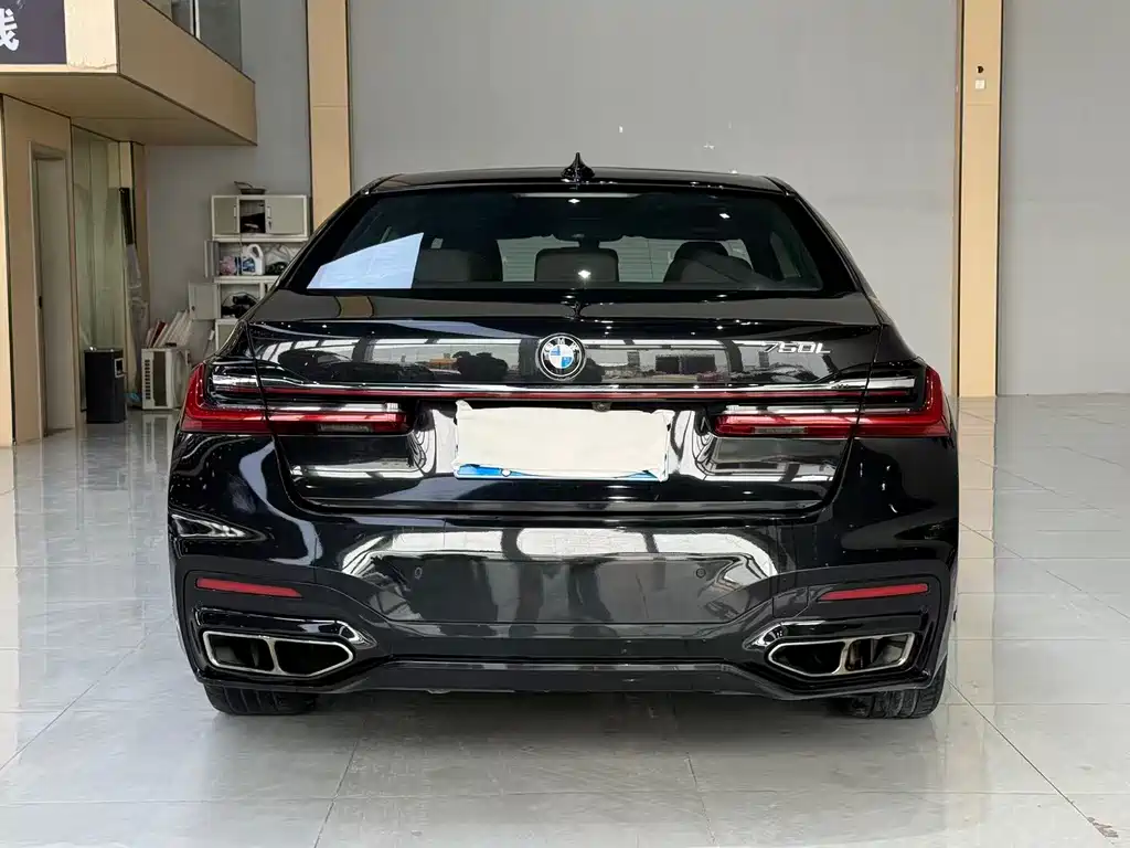 BMW 7 Series 7 2016 730Li Lead