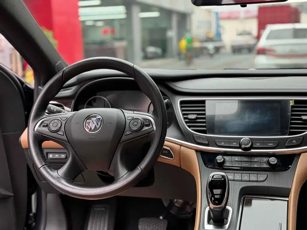 Buick LaCrosse — миниатюра 13