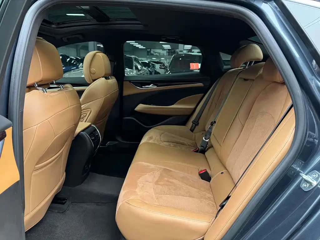 Buick LaCrosse — миниатюра 9