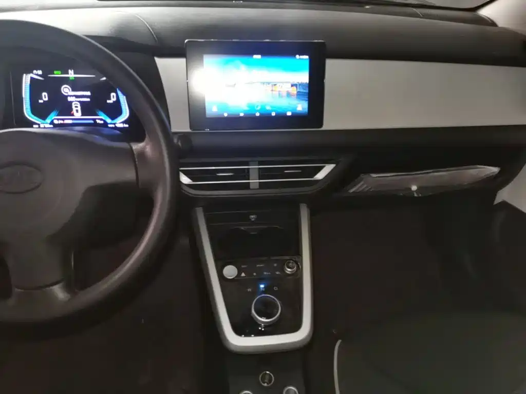 BYD e1 — миниатюра 13