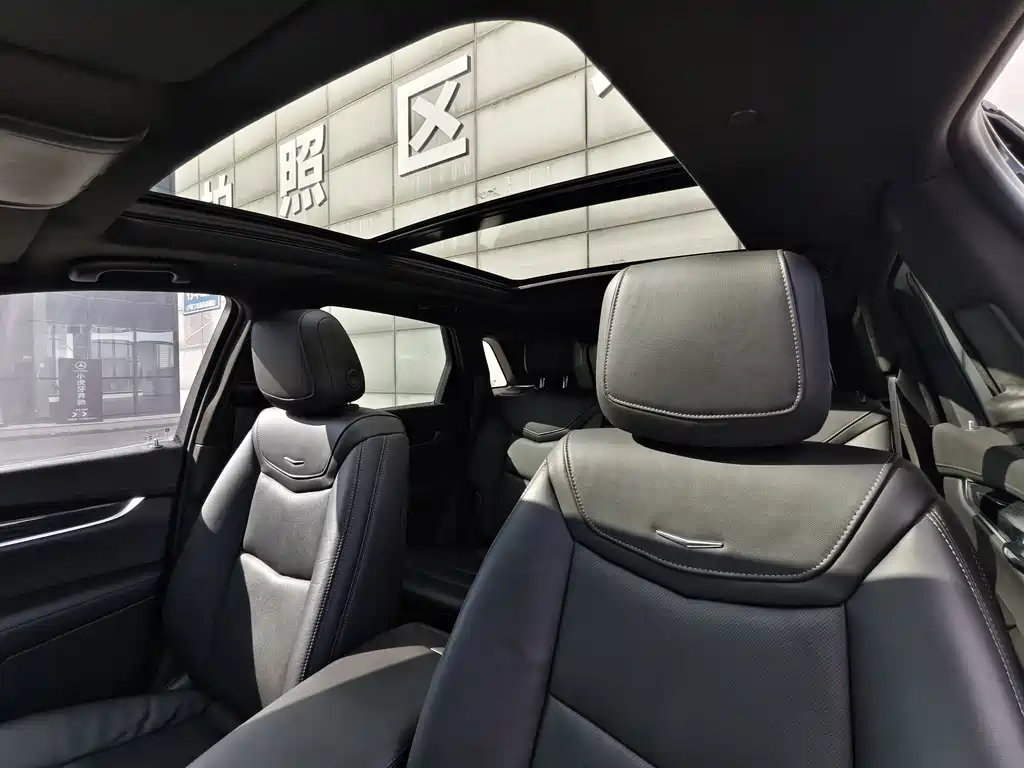 Cadillac XT5 — миниатюра 13