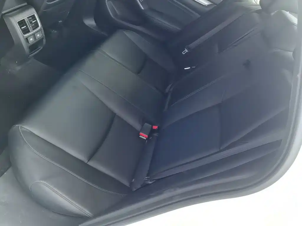 Honda Accord — миниатюра 17