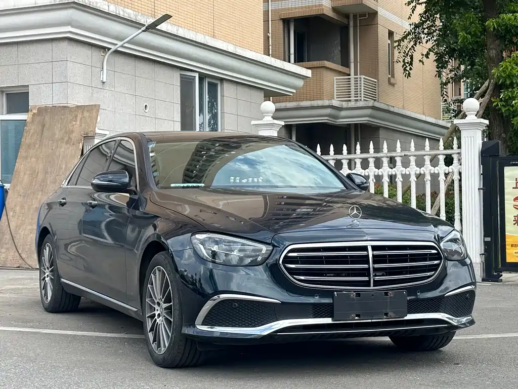 Mercedes-Benz E-Class E 2023 E 260 L Sport