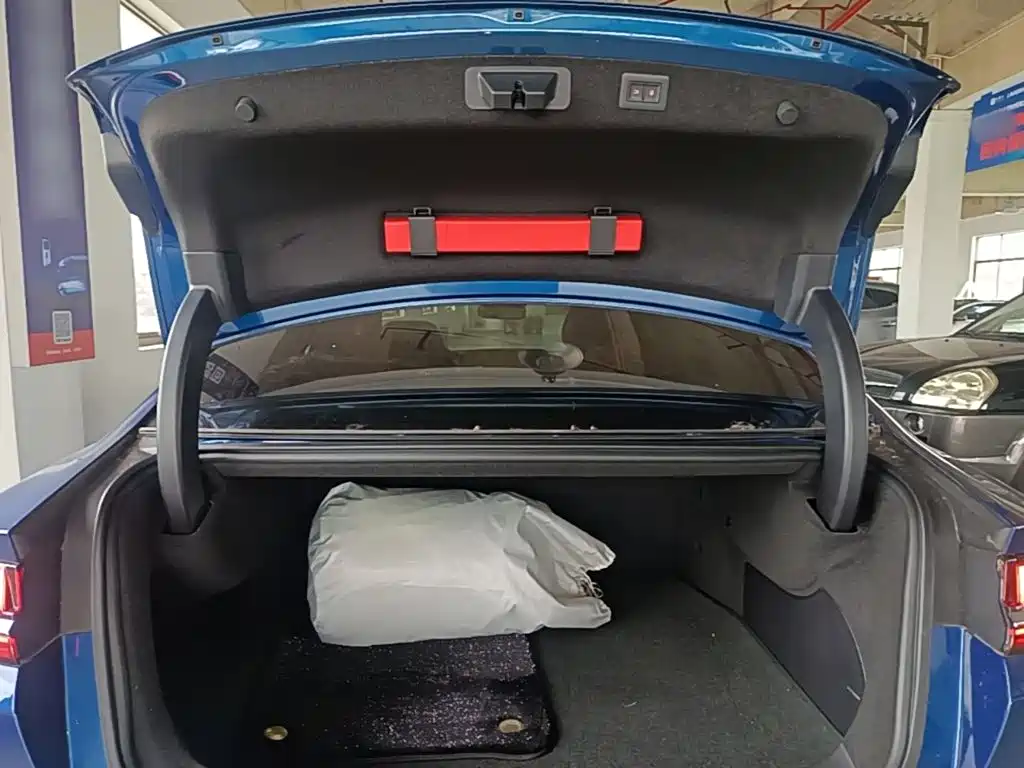 BYD Han — миниатюра 19