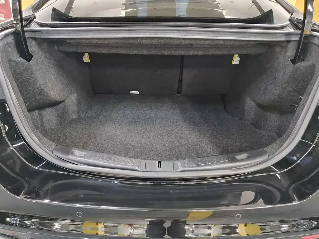 Ford Mondeo — миниатюра 14