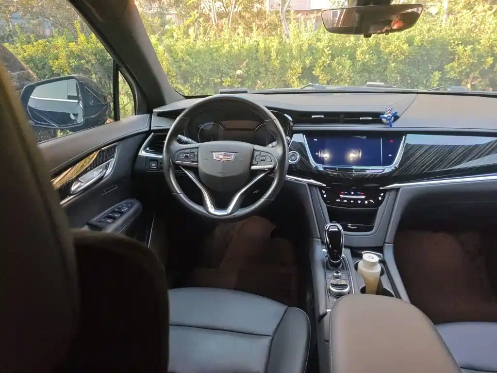 Cadillac XT6 — миниатюра 6