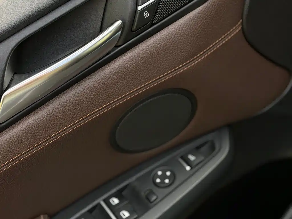 BMW X3 (Import) — миниатюра 11