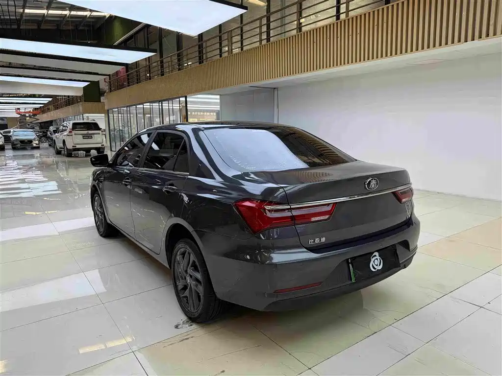BYD Qin NEV — миниатюра 7