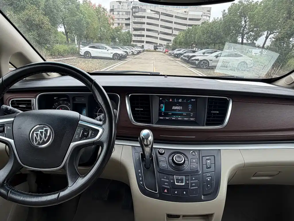Buick GL8 — миниатюра 15