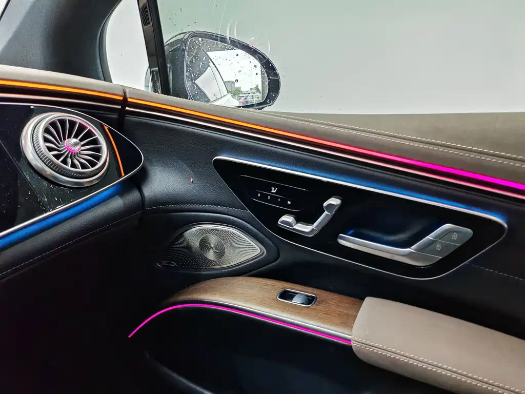 Mercedes-Benz EQS — миниатюра 18