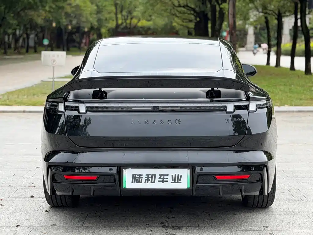 Lynk & Co 10 — миниатюра 6