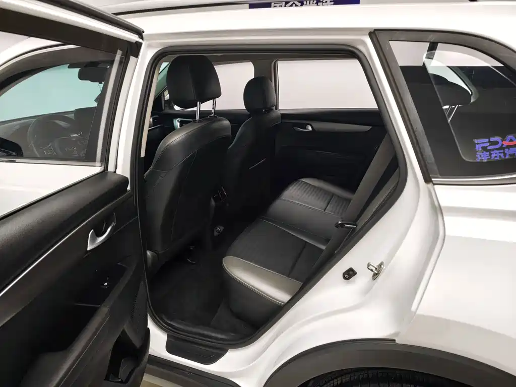 Kia Sportage — миниатюра 17