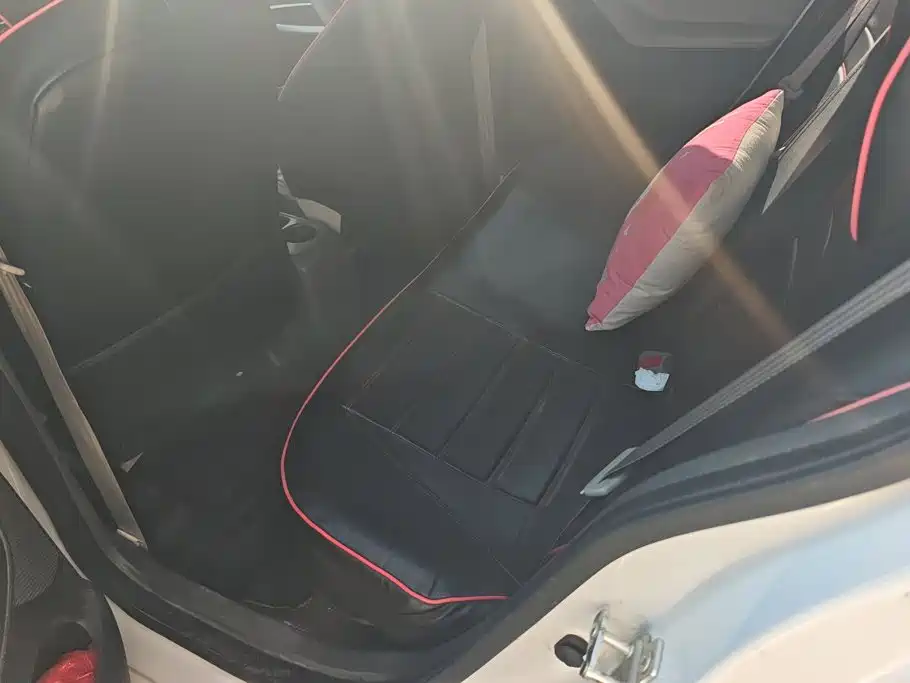 Chevrolet Sail — миниатюра 11