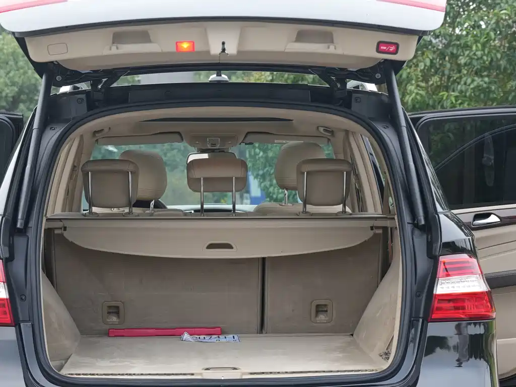 Mercedes-Benz M-Class — миниатюра 35