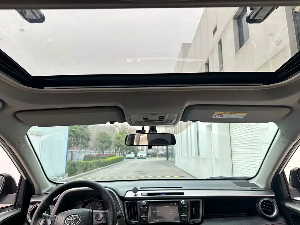 TOYOTA RAV4 RONGFANG