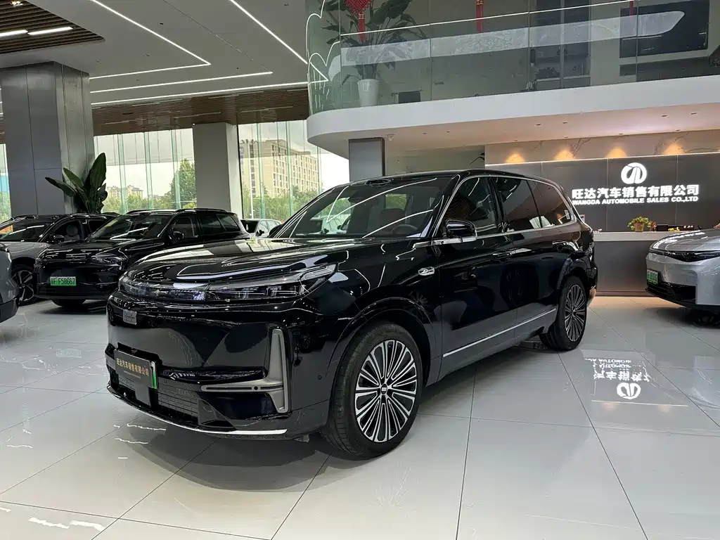 2025 Geely Galaxy M9 - zdjęcie 1 z 30