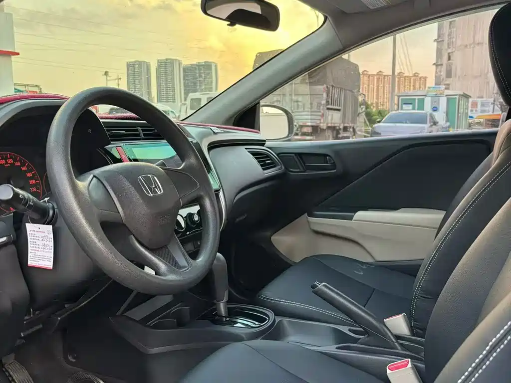 Honda City — миниатюра 8
