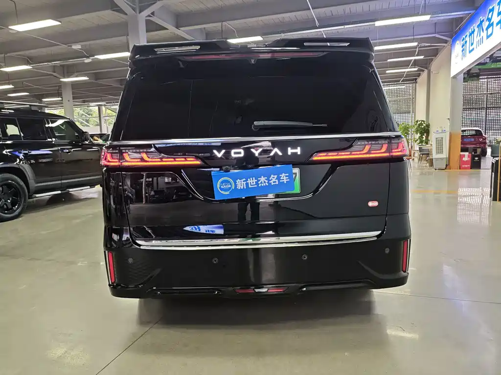 VOYAH Dreamer — миниатюра 17