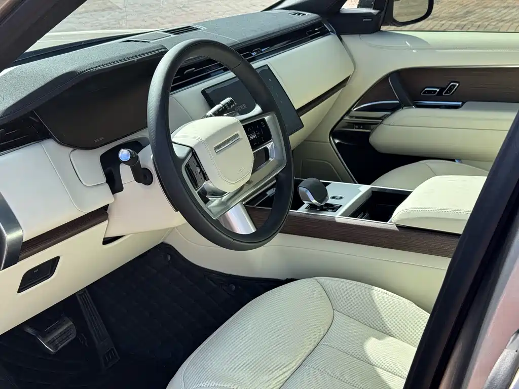 Land Rover Range Rover — миниатюра 7