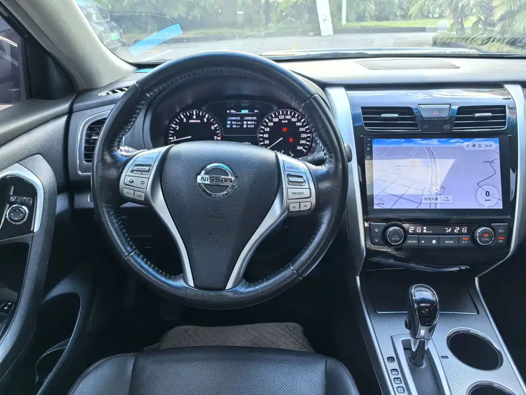Nissan Teana — миниатюра 9