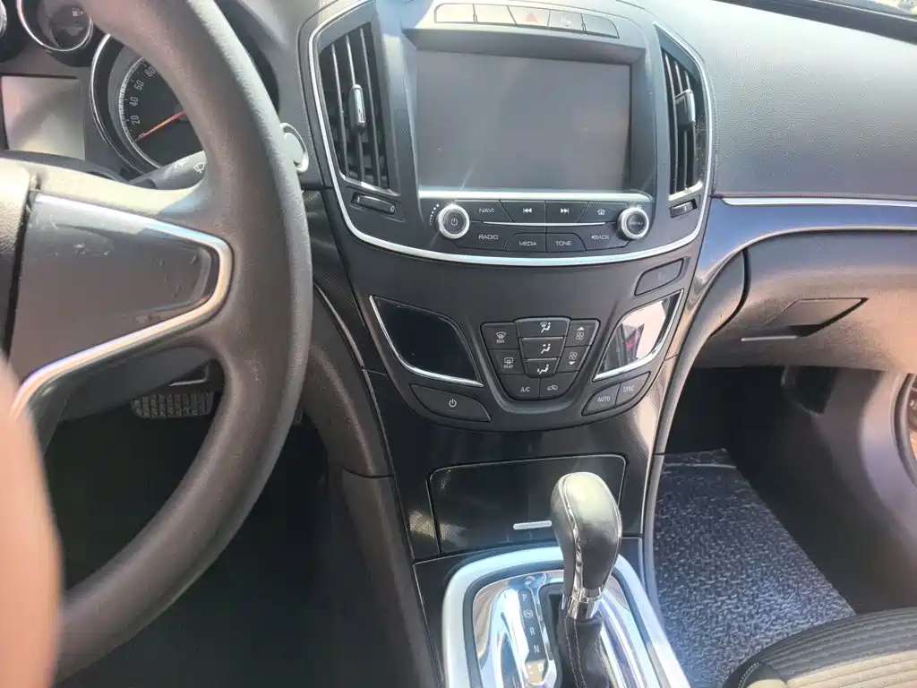 Buick Regal — миниатюра 10