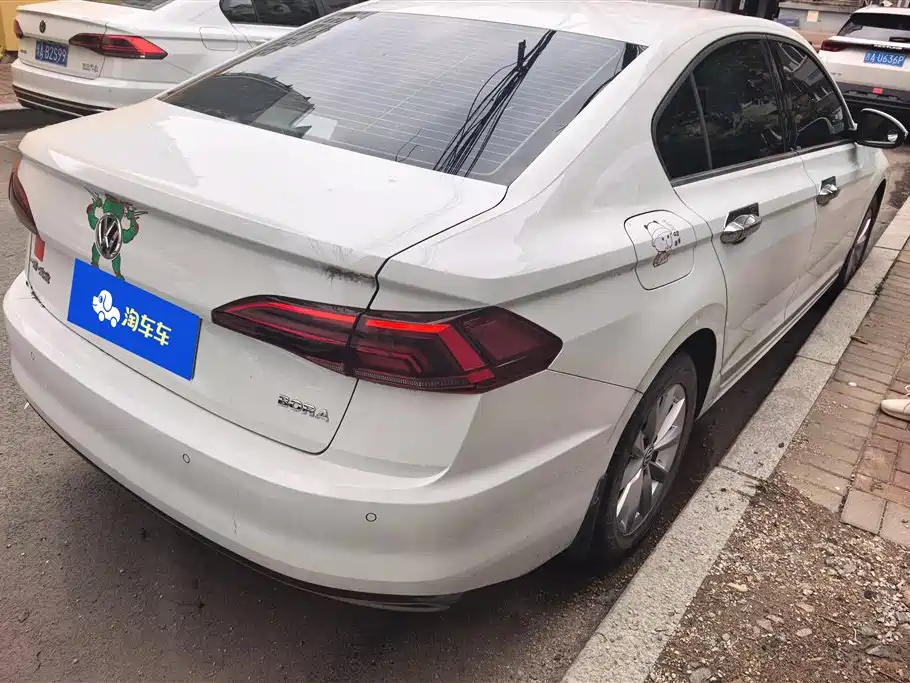 Volkswagen Bora 2020 1.5L AT Elite