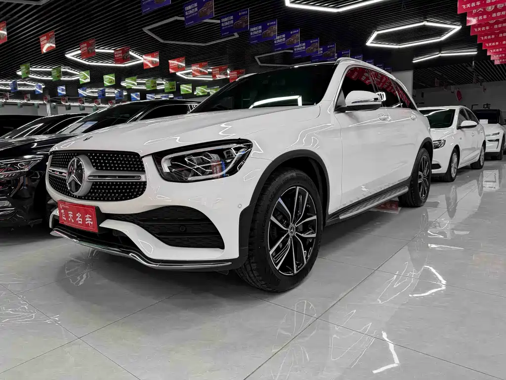 MERCEDES-BENZ GLC