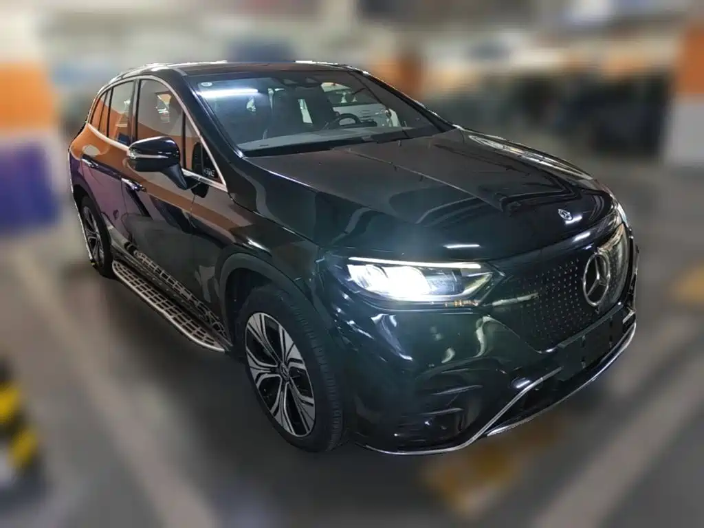 Mercedes-Benz EQE SUV — миниатюра 6