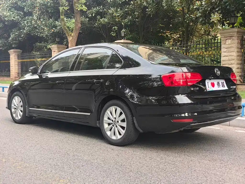 Volkswagen Sagitar — миниатюра 7