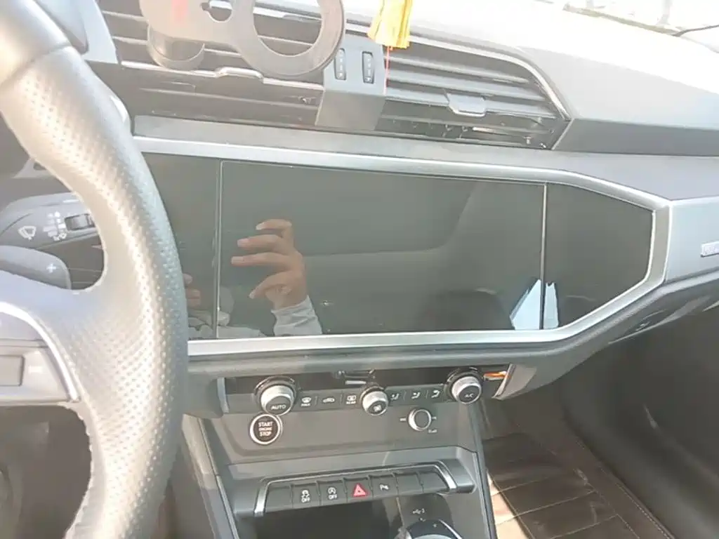 Audi Q3 Sportback — миниатюра 13