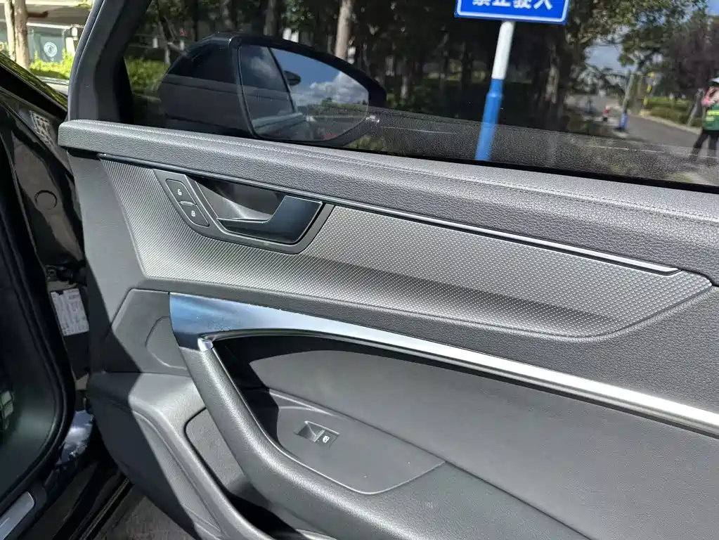Audi A6L — миниатюра 29