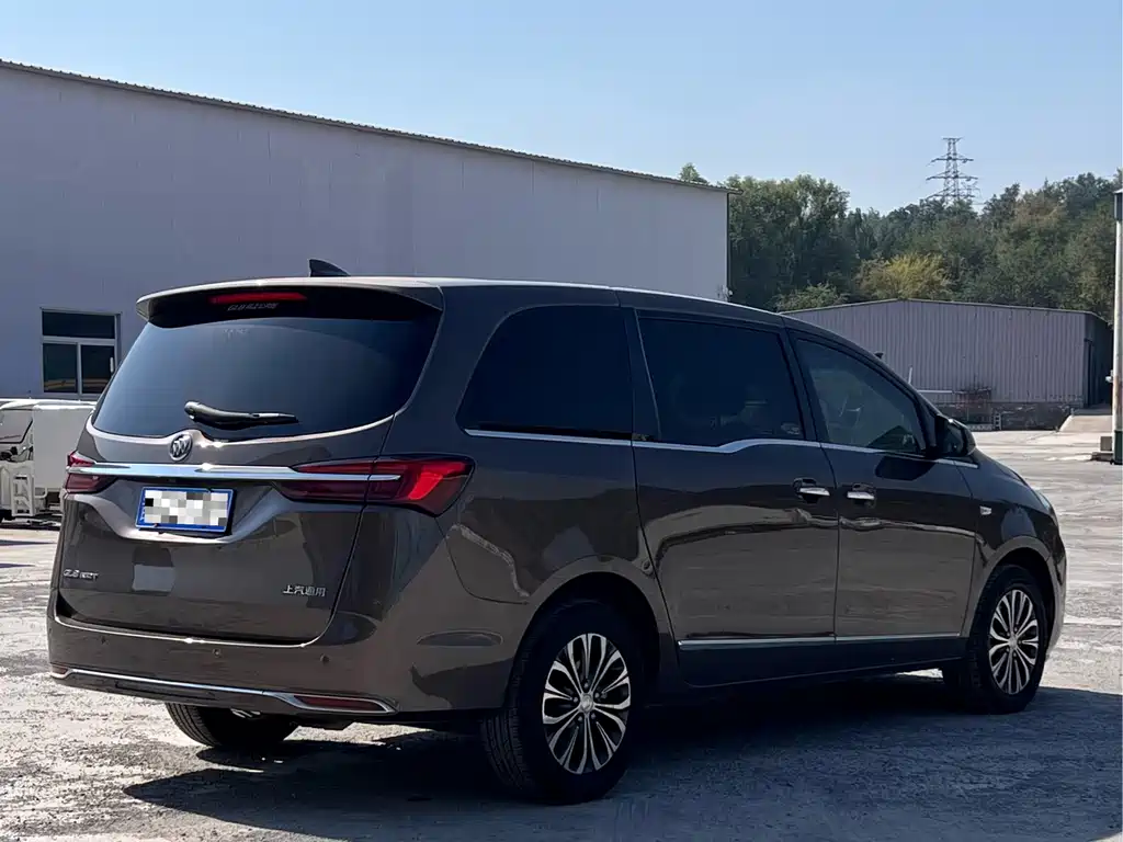 Buick GL8 — миниатюра 5