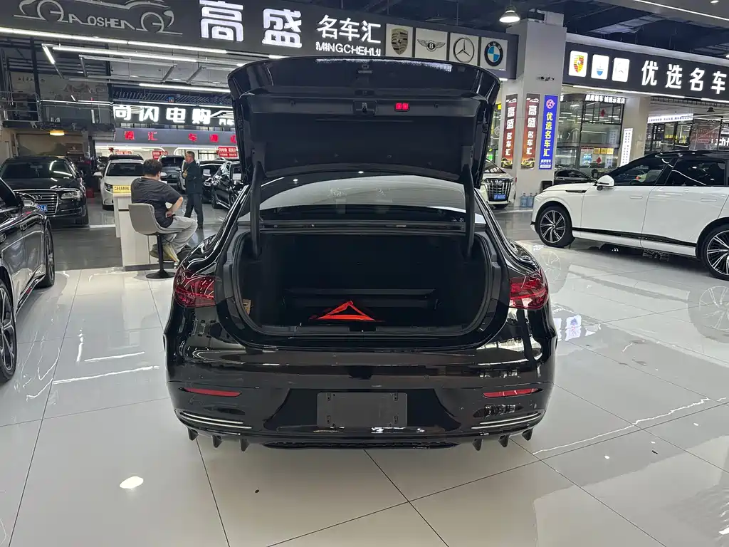 Mercedes-Benz EQE — миниатюра 15