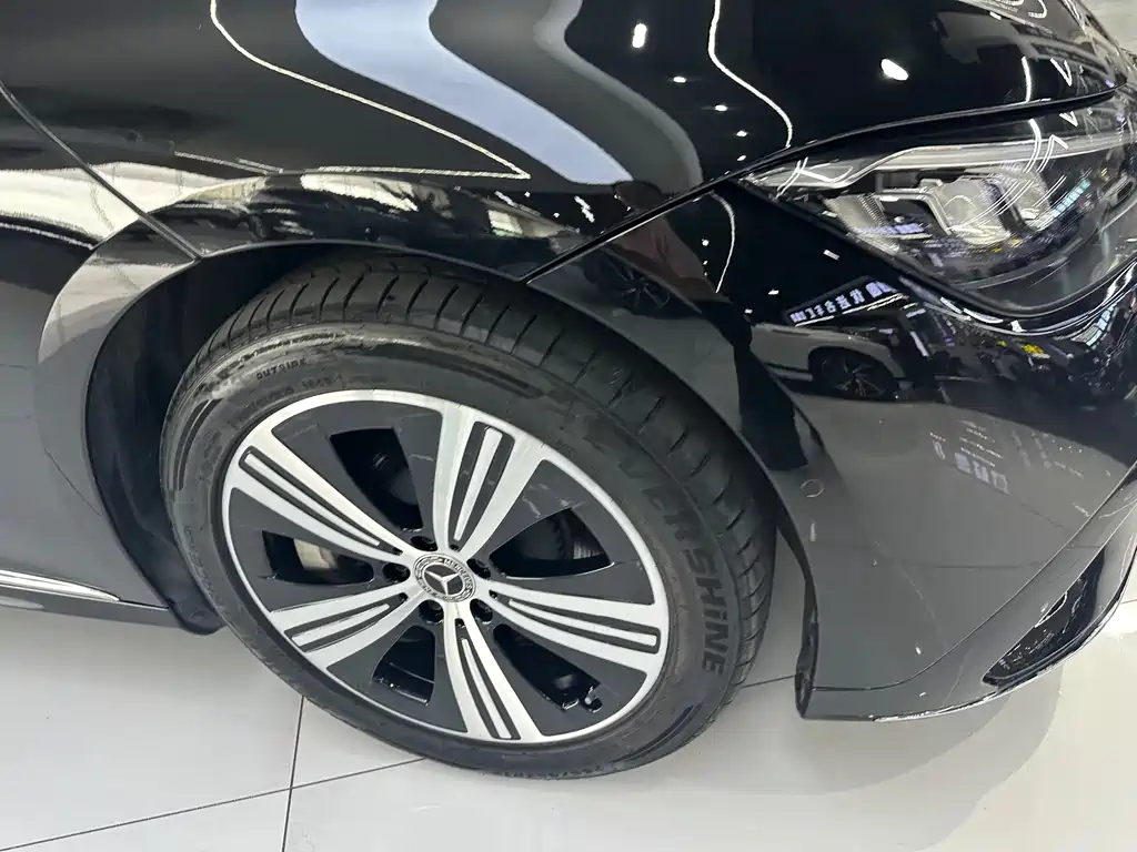 Mercedes-Benz EQE — миниатюра 17