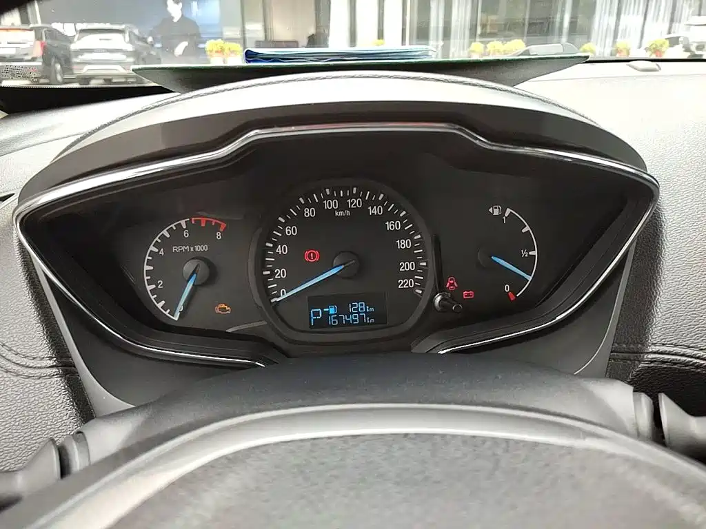 Ford Escort — миниатюра 12