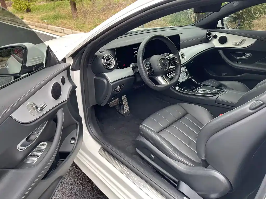Mercedes-Benz E-Class E 2023 E 260