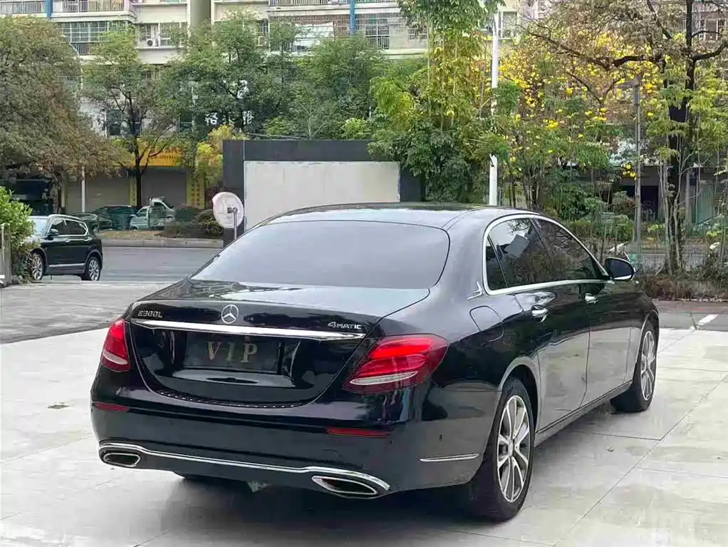 Mercedes-Benz E-Class E 2017 E 200 L 4MATIC