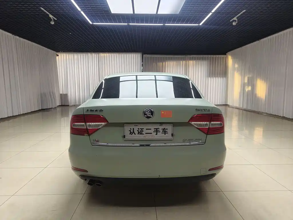 Skoda Superb — миниатюра 6