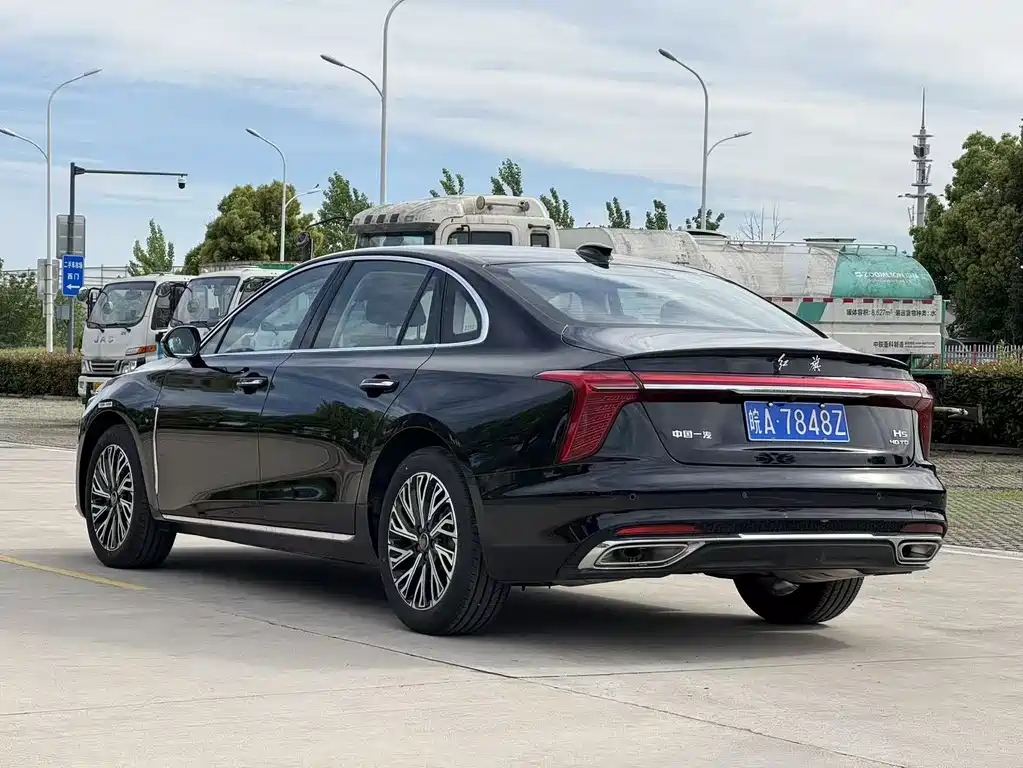 Hongqi H5 2025 2.0T AT