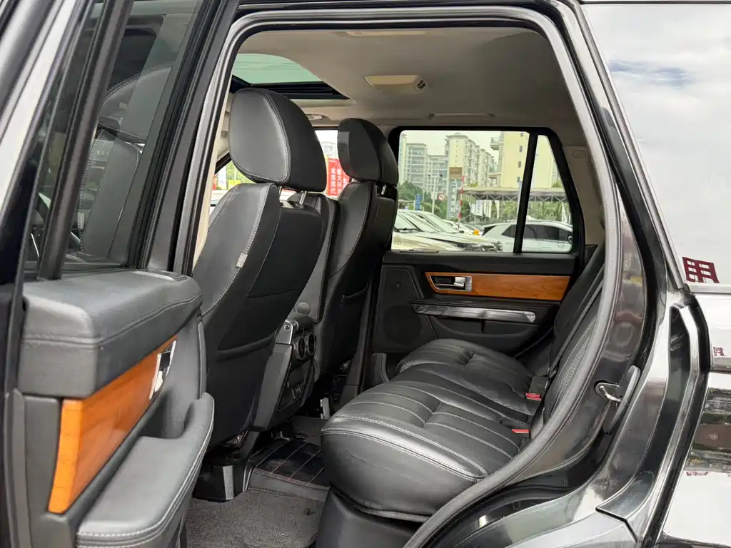 Land Rover Range Rover Sport 2012 3.0 TDV6 HSE