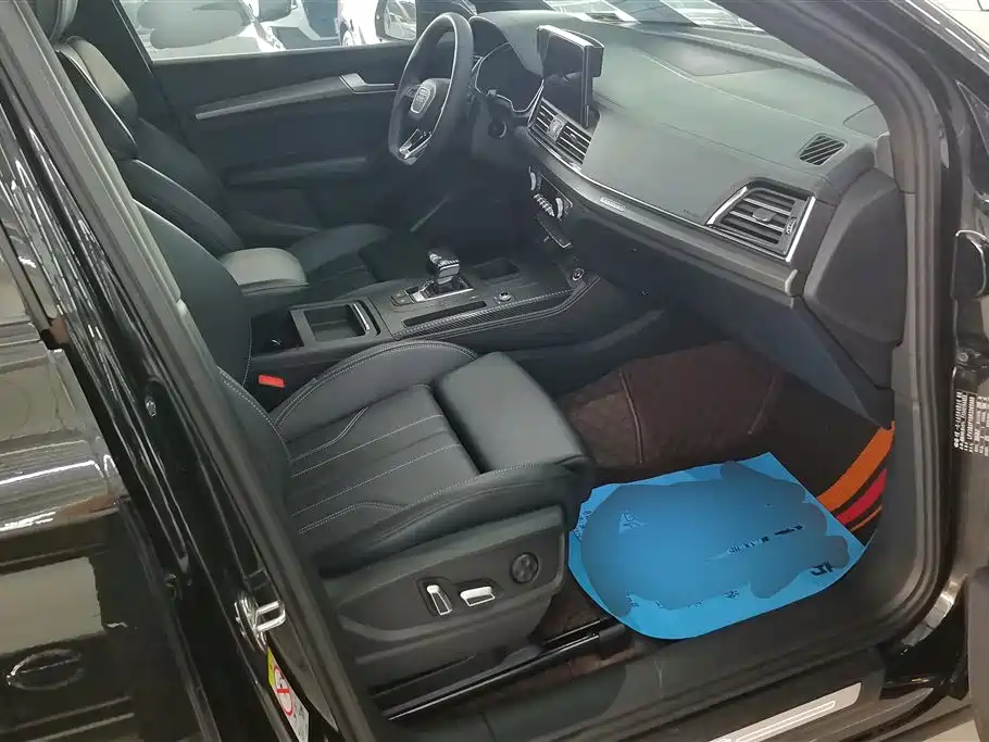 Audi Q5L 2024 40 TFSI Luxury