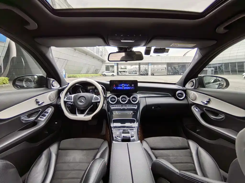 Mercedes-Benz C-Class — миниатюра 15