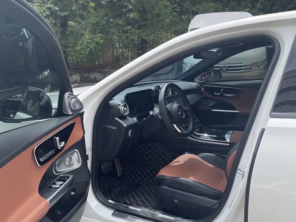 Mercedes-Benz C-Class — миниатюра 4