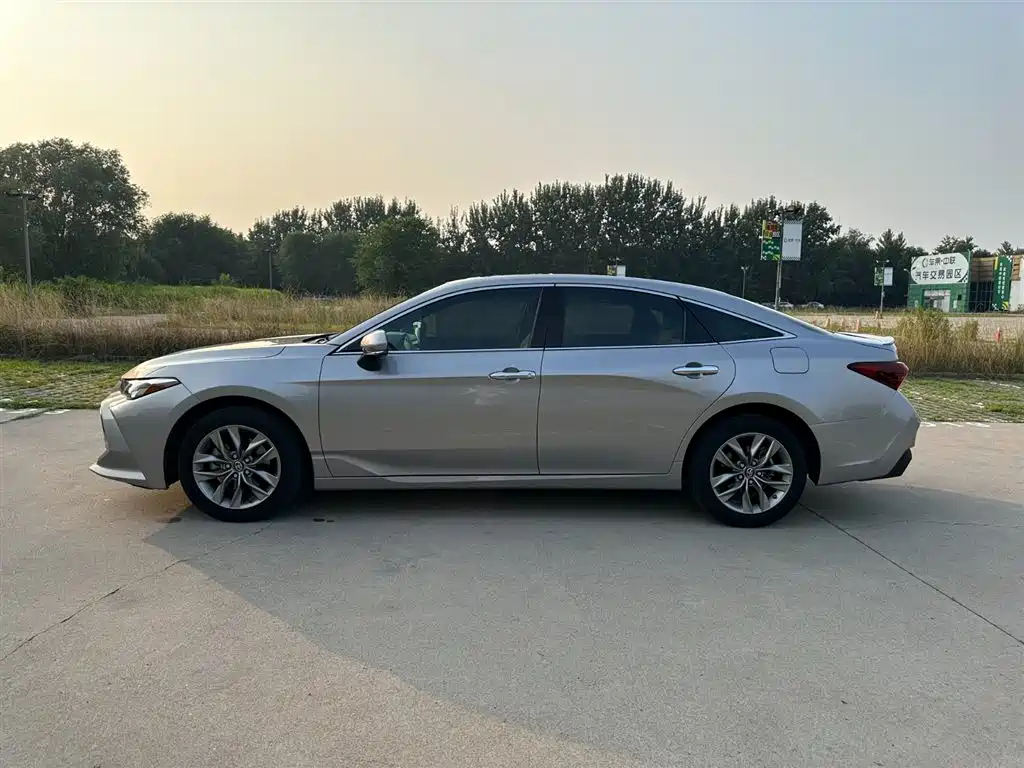 Toyota Avalon 2021 2.5L Luxury