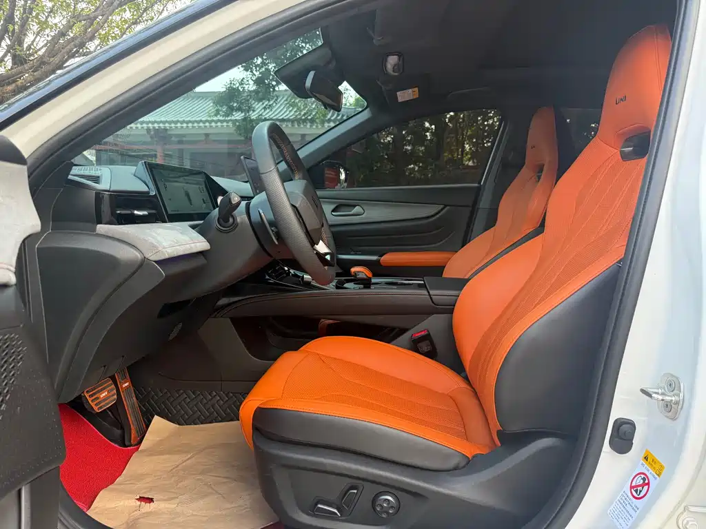 Changan UNI-V — миниатюра 4