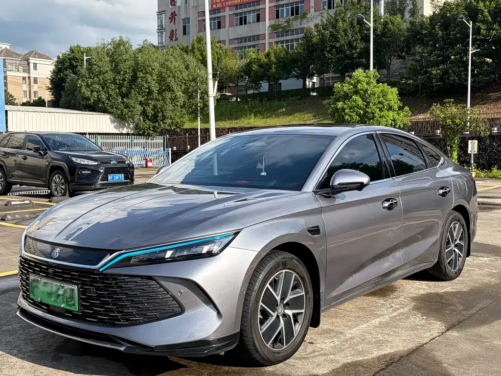 BYD Qin L L 2025 DM-i Smart Drive 120KM Lead